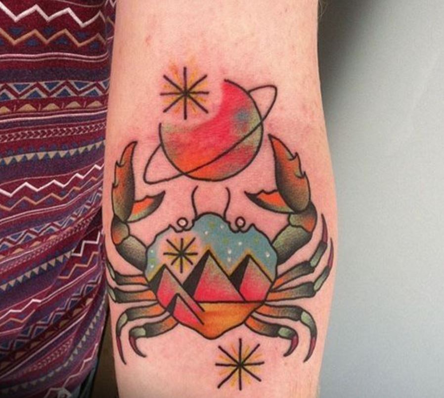 Tatouage Signe Astrologique Cancer Crabe Et Astres Colorés 