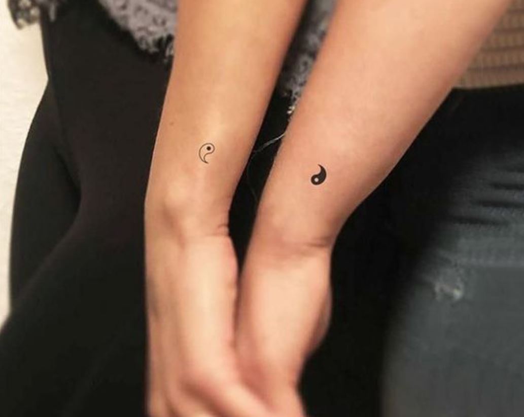 Tatouage Discret Pour Couple Yin Yang 