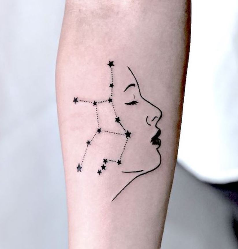Tatouage Signe Astrologique Vierge Profil De Femme Constellation