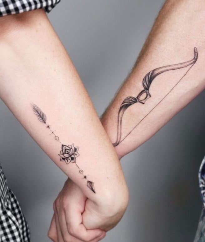 Tatouage Arc Et Flèche à Lotus Pour Couple 