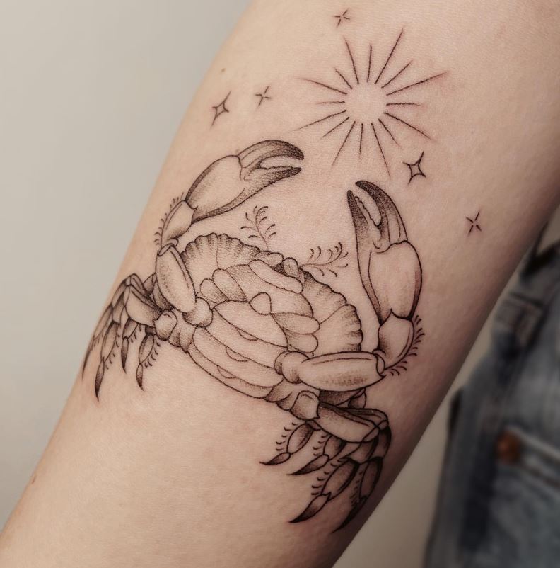 Tatouage Signe Astrologique Cancer Crabe Et Soleil 