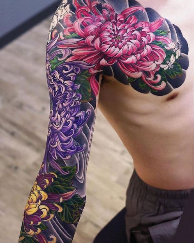 Tatouage Japonais Chrysanthème Multicolore Sur Le Bras