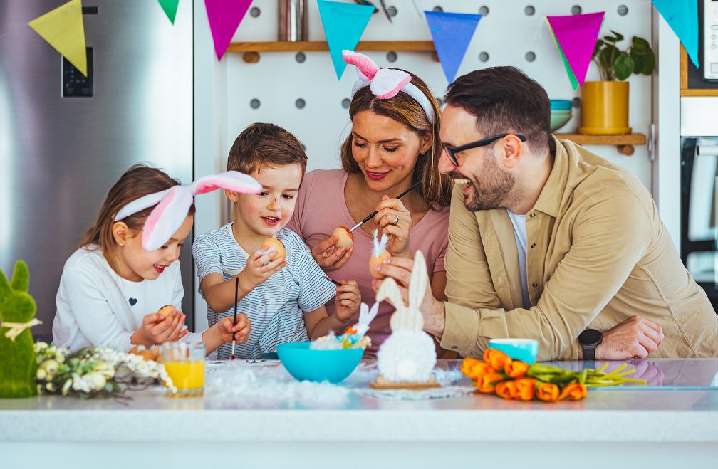 Famille Recomposée Heureuse Avec Deux Enfants