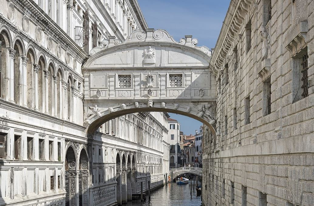 Le Pont Des Soupirs