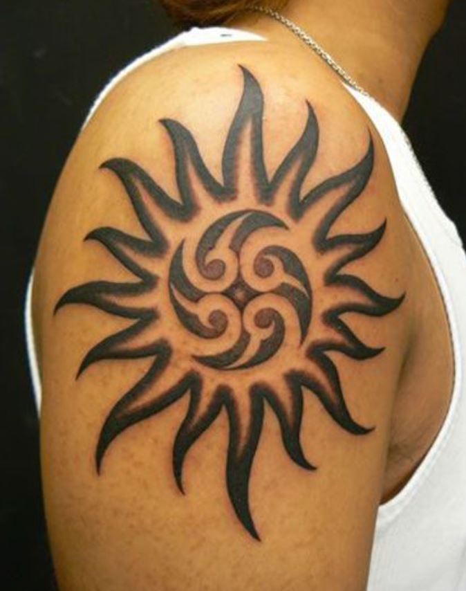 Tatouage Soleil Shuriken 