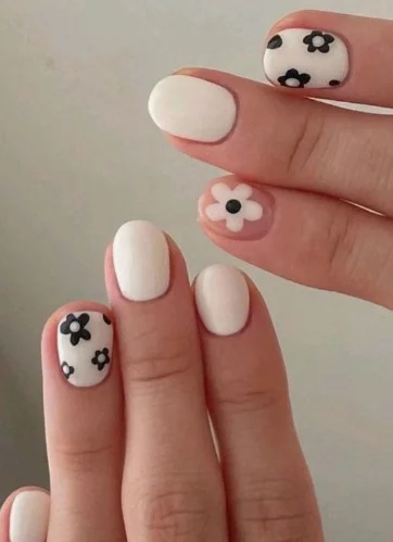 nail Art Fleur Noir Et Blanc
