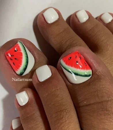 nail Art Pied Blanc Avec Des Pastèques