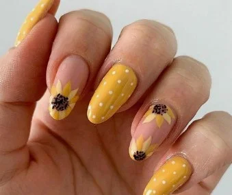 nail Art Motif Tournesol Jaune