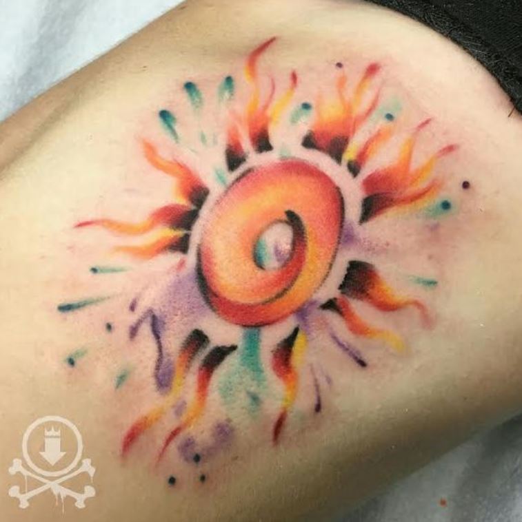 Tatouage Soleil Abstrait Coloré 