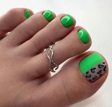 nail Art Pied été Vert Motif Léopard