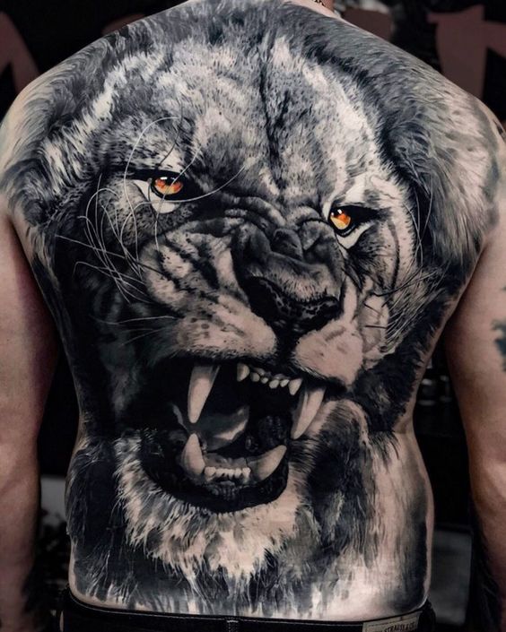 tatouage réaliste Lion 