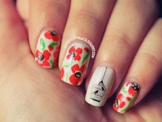 nail Art Floral Au Motif Coquelicot