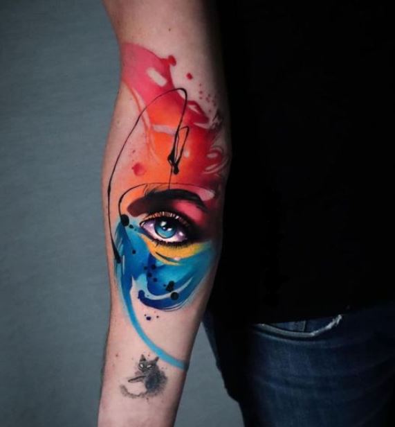 tatouage graphique Oeil sur l'avant bras
