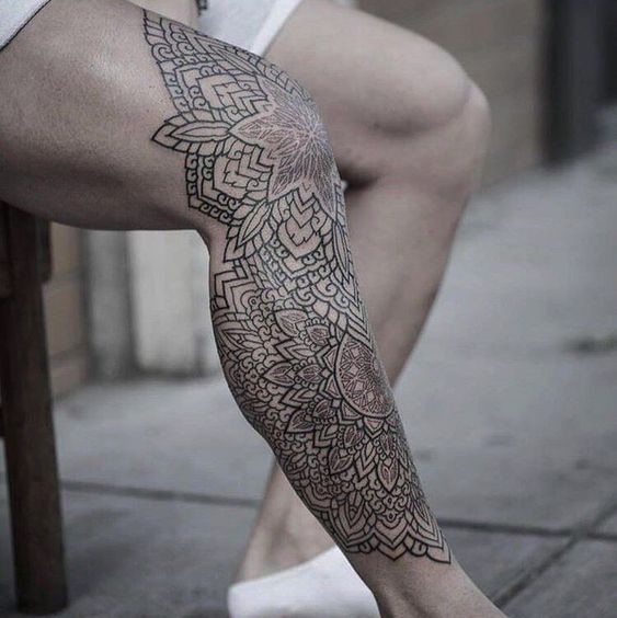 tatouage ornemental Feuilles Et Fleurs 