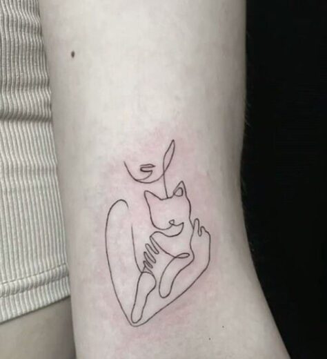 Tatouage Chat Minimaliste