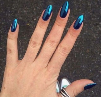 nail Art Bleu Pétrole Chromé