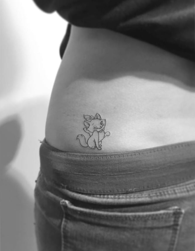 Tatouage Disney Marie Aristochats En Lignes Fines 