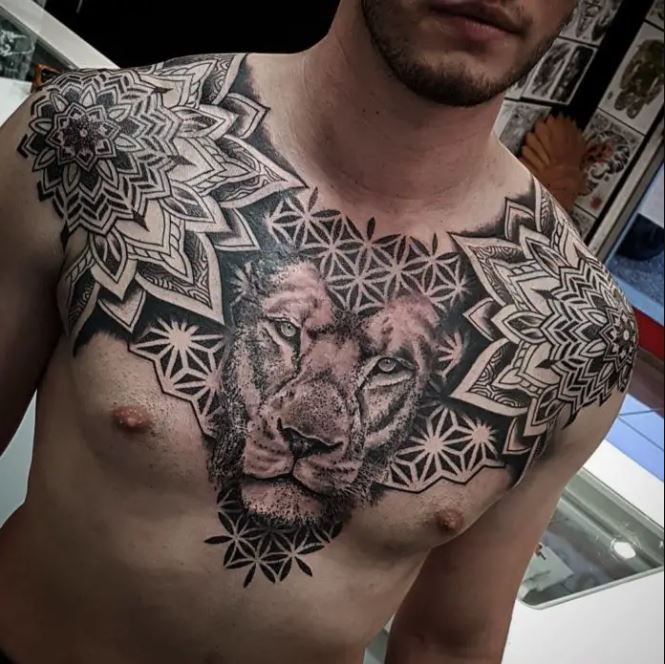 tatouage ornemental Tête De Lion Et Rosace 