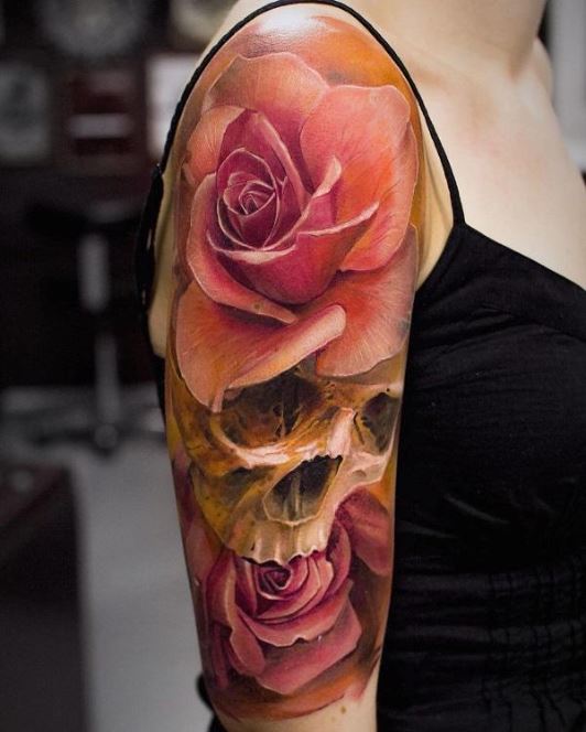 tatouage réaliste Roses & Crânes 