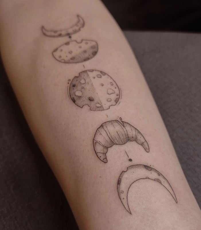 Tatouage Croissant De Lune Gourmand 