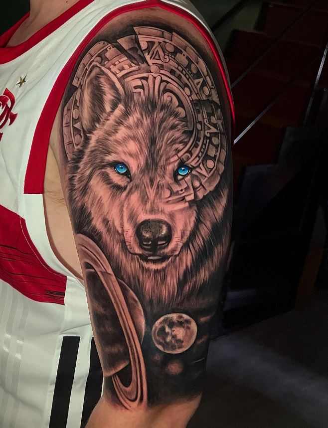 Tatouage De Loup, Lune Et Planète