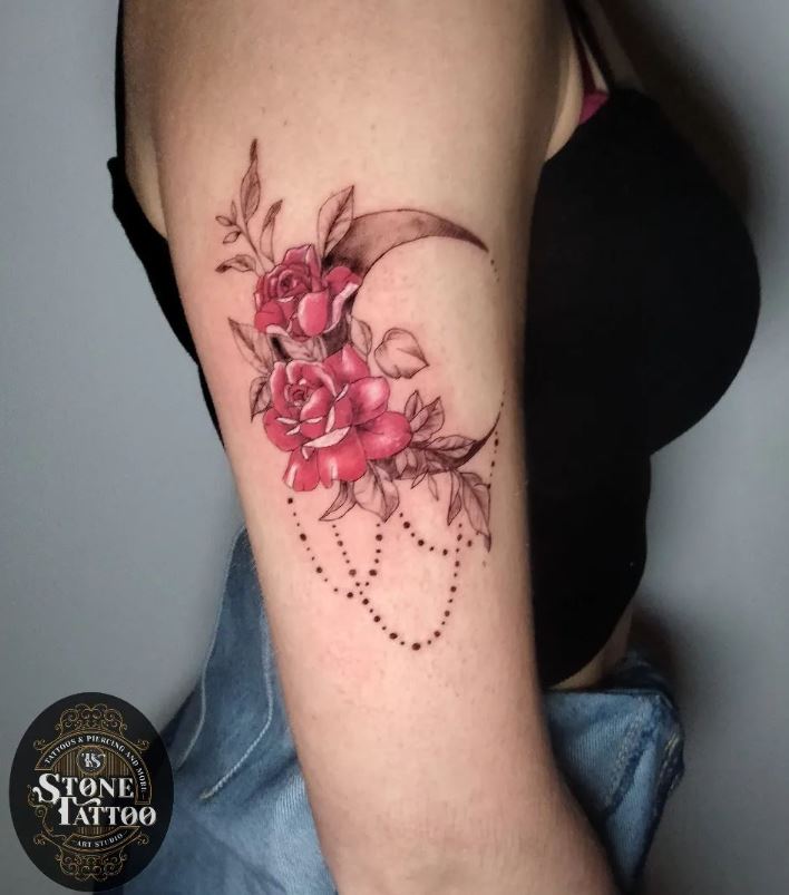 Tatouage Lune Et Duo De Rose