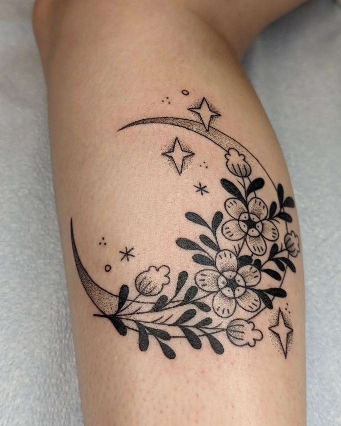 Tatouage Lune, Fleurs Et étoiles