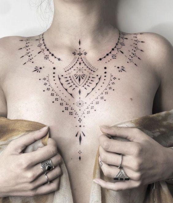 tatouage ornemental Pendentifs Avec Dotwork 