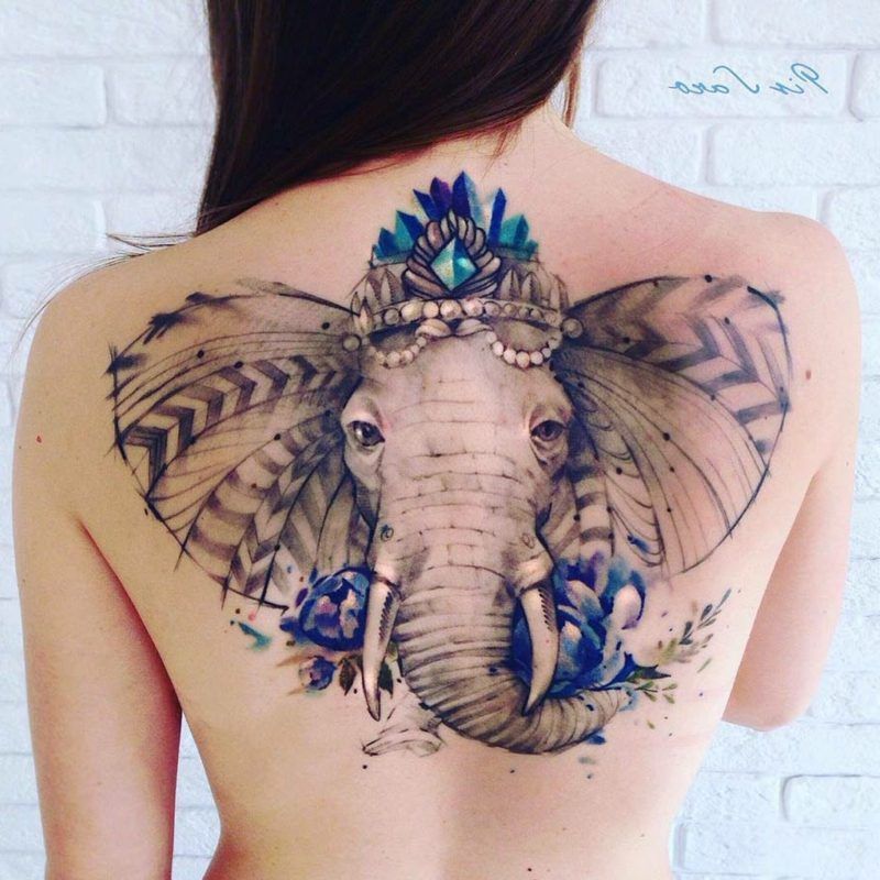 tatouage réaliste Eléphant 