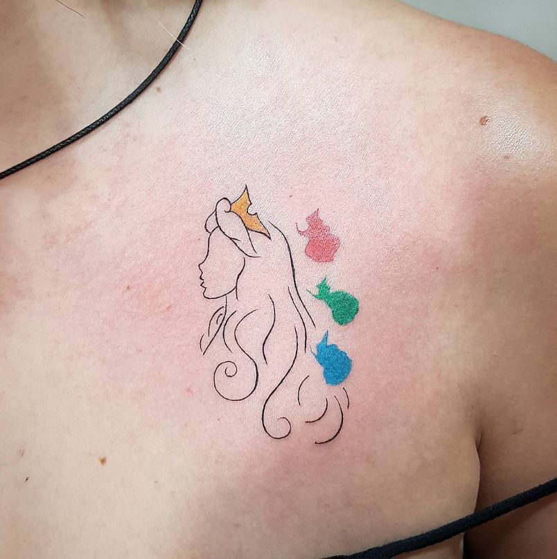 Tatouage Disney La Belle Au Bois Dormant Sur La Clavicule 