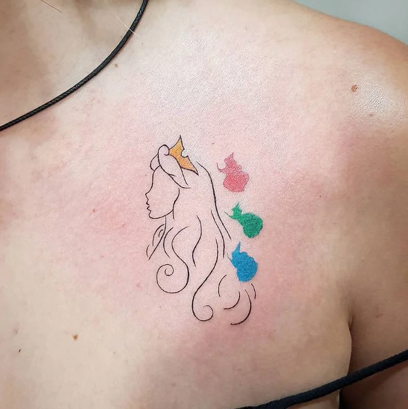 Tatouage Disney La Belle Au Bois Dormant Sur La Clavicule