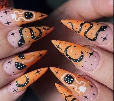 nail Art Halloween Sorcière 