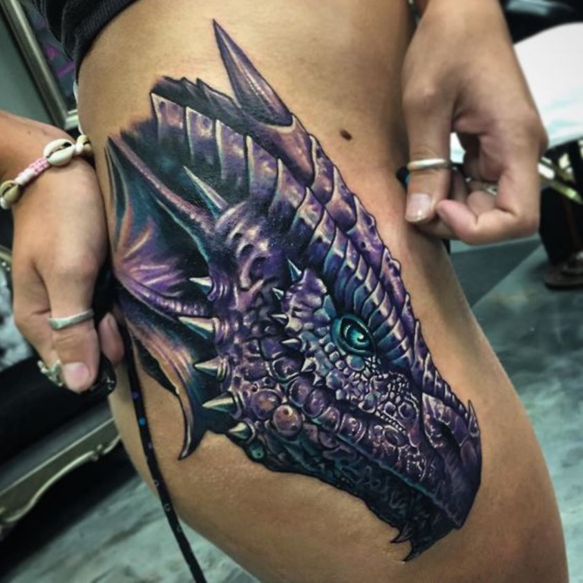 Tatouage Tête De Dragon Sur La Hanche