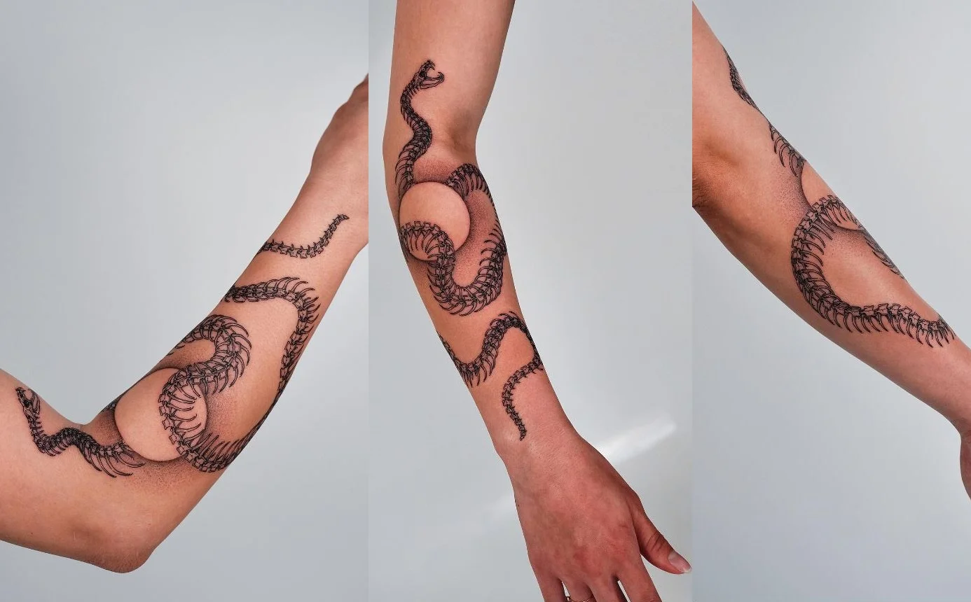Tatouage Squelette De Serpent Et Lune