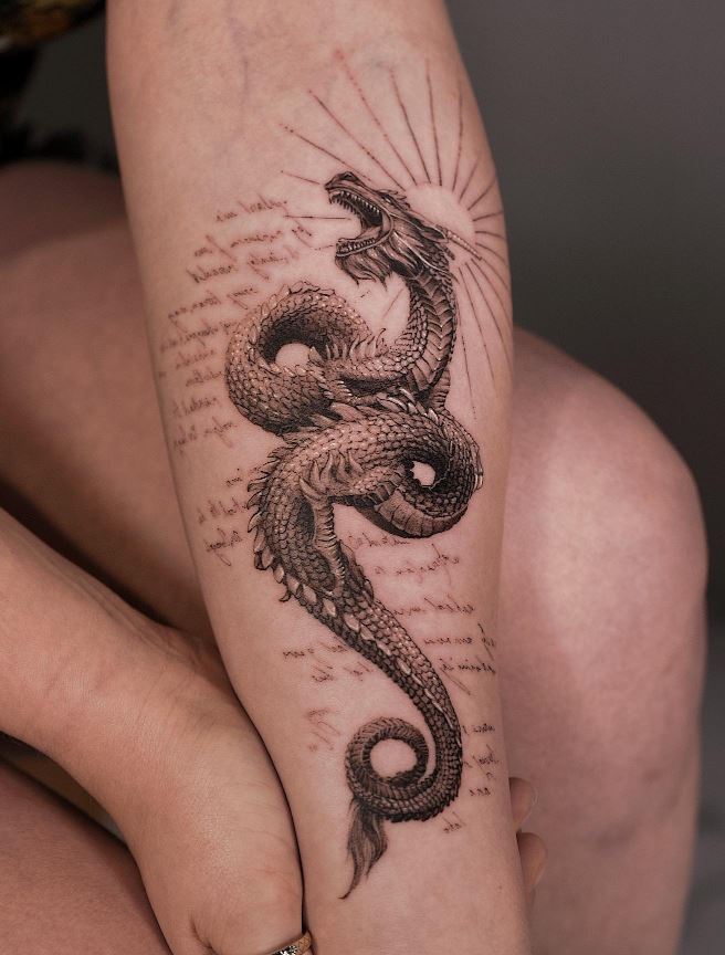 Tatouage De Dragon, Soleil Et Lettre 