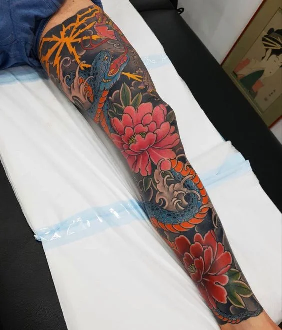 Serpent & Lotus