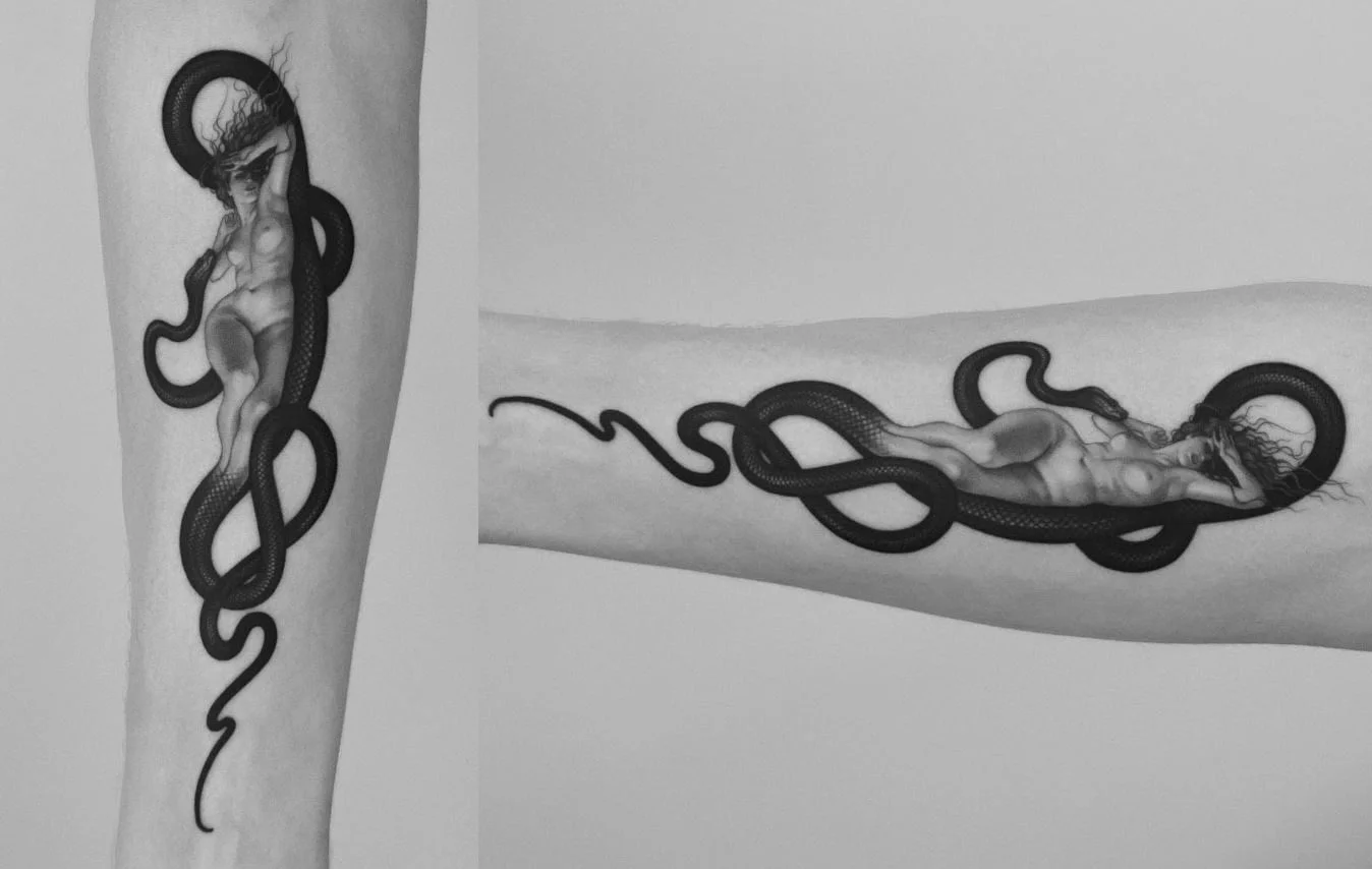 Tatouage De Serpent Et Femme Nue