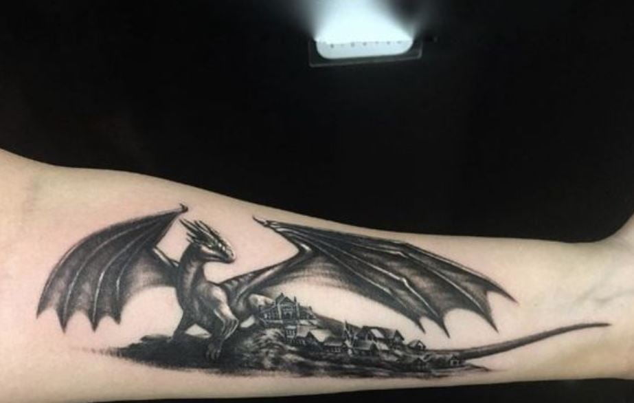 Tatouage De Dragon Et Village