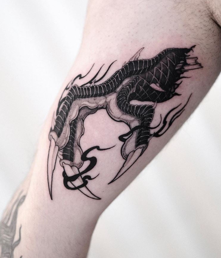 Tatouage Pattes De Dragon 