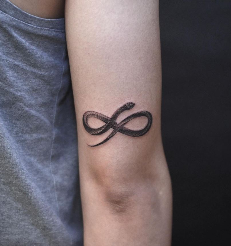 Tatouage De Serpent Infini