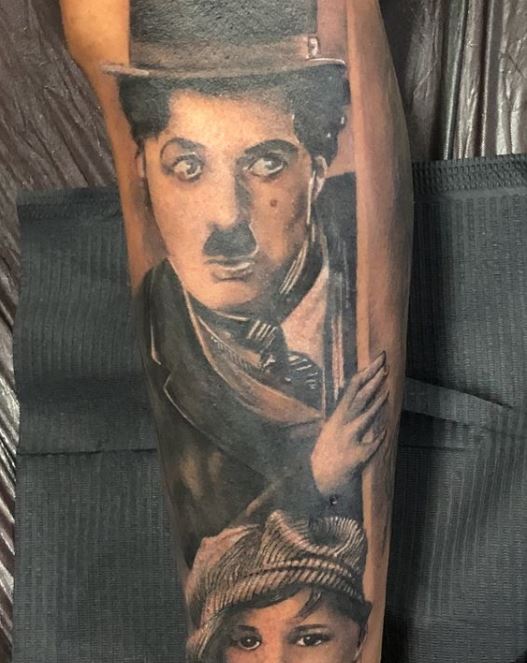 Charlie Chaplin Avec Un Petit Garçon 