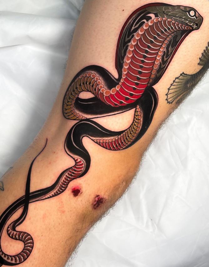 Tatouage De Serpent Cobra Rouge