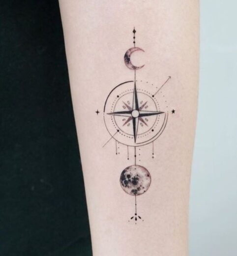 Tatouage Boussole Star