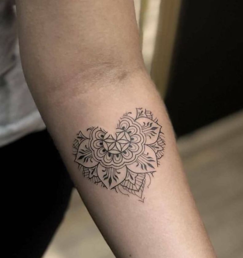 Tatouage Coeur Mandala