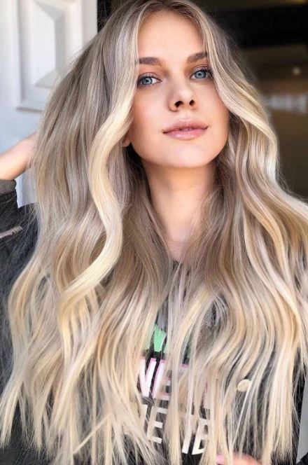 Ombré Hair Cheveux Longs Ondulés Butter Blond 