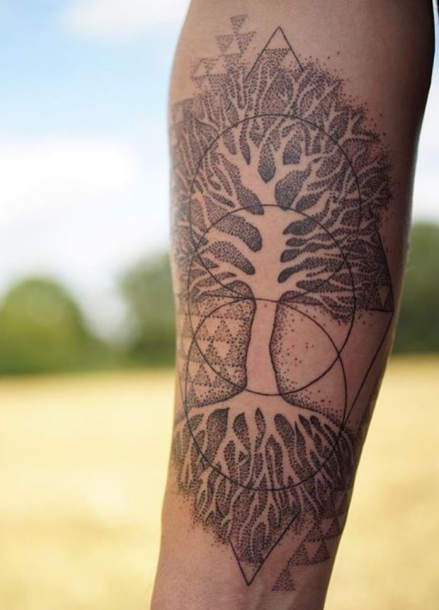 Tatouage Arbre De Vie Graphique Et Géométrique