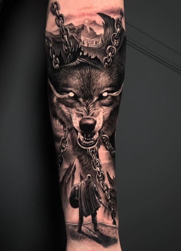 Tatouage Loup Viking Fenrir Sur L'avant Bras 