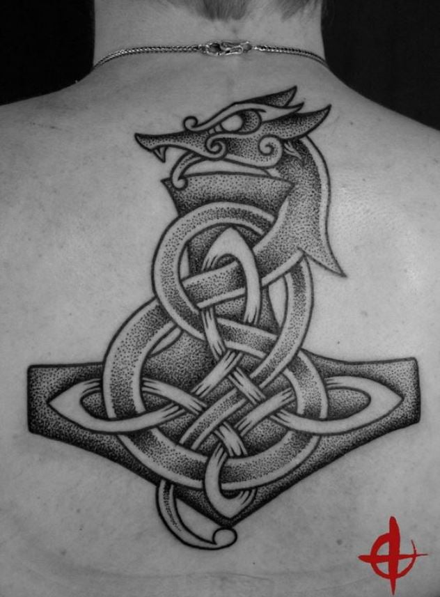 Tatouage Viking Mjöllnir Et Jörmungand