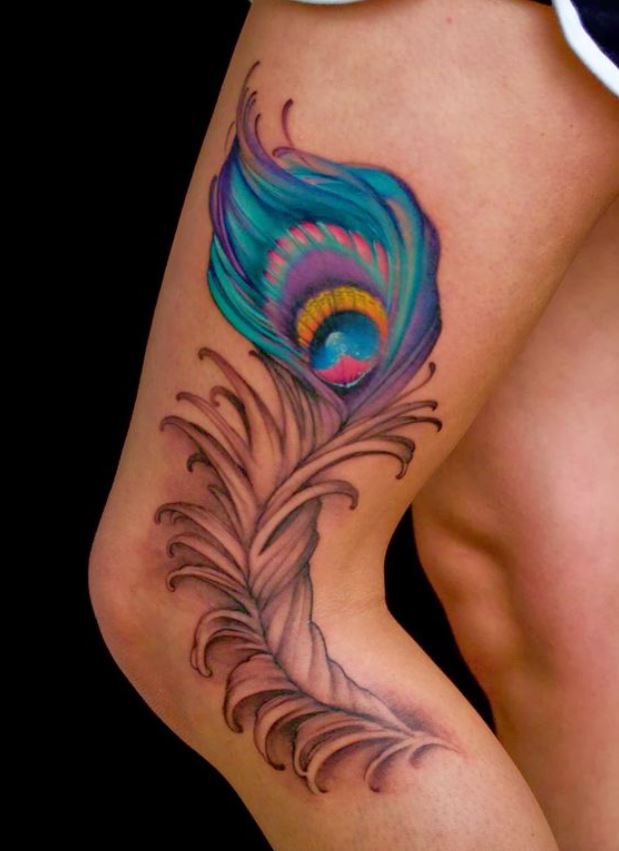 Tatouage Plume De Paon Pour Femme Sur La Cuisse