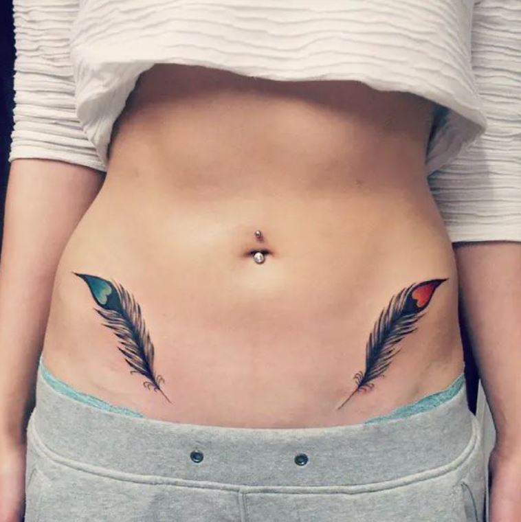 Tatouage Plumes Pour Femme Sur L'aine